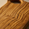 Macro of the olive grain of the Alba Olive Wood Board with Grip Hole